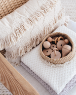 SNUGGLE HUNNY WHITE DIAMOND KNIT BLANKET