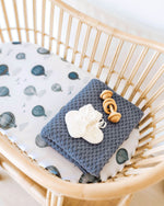 SNUGGLE HUNNY RIVER DIAMOND KNIT BLANKET