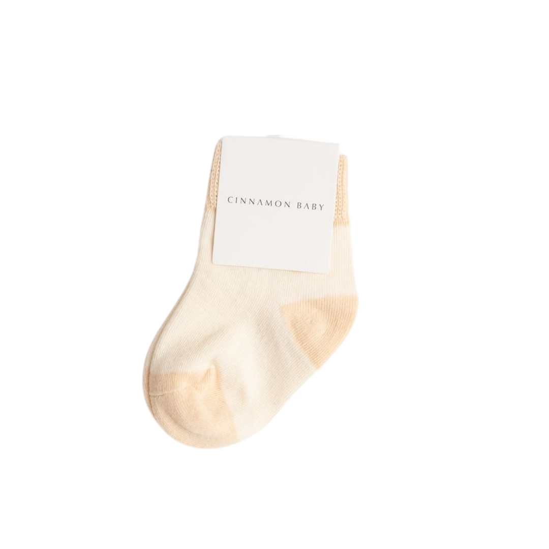 CINNAMON BABY SOCKS - CREAM