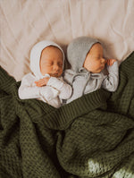 SNUGGLE HUNNY OLIVE DIAMOND KNIT BLANKET