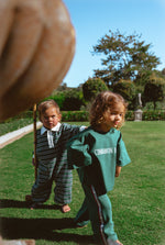 CINNAMON BABY CAMPUS TEE - EMERALD