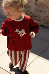 BABY O THE LABEL TEDDY LOGO T-SHIRT - CRIMSON