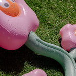 SUNNYLIFE INFLATABLE SPRINKLER POPPY THE PEACH MULTI