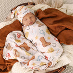 SNUGGLE HUNNY COWBOYS JERSEY WRAP & BEANIE SET