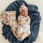 SNUGGLE HUNNY COWBOYS JERSEY WRAP & BEANIE SET