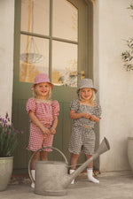 CINNAMON BABY GINGHAM BUCKET HAT - CRIMSON